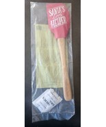 Pampered Chef #1288 Santa&#39;s Little Helper Red Silicone Scraper Christmas... - $269.87 MXN