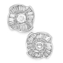 14K Solid White Gold 10MM Cubic Zircon Flower Stud Earrings Puch Back ER-PEW34 - £182.56 GBP