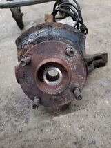 Passenger Right Front Spindle/Knuckle Fits 09-14 CUBE 636523 - $43.51