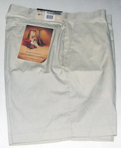 Vintage HAGGAR Men&#39;s Tan Bermuda/Walking Shorts Size 34 NWT - £11.99 GBP