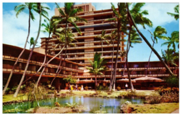 The Hawaiian Village Hotel Hawaii Postcard - £7.08 GBP