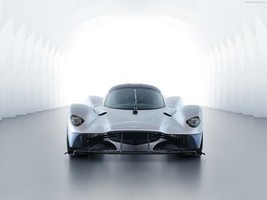 Aston Martin Valkyrie 2018 Poster 24 X 32 | 18 X 24 | 12 X 16 #CR-1314456 - £14.99 GBP+