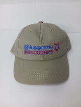 Husqvarna University Hat / Ball Cap Snapback - $191.20 MXN