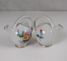 Vintage 1970s Hand Painted Floral Teapot Mini Salt &amp; Pepper Shakers Japan - $9.69