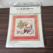 Bucilla Best of Christmas counted cross stitch kit Santa Claus 82989 Vintage 92 - $24.14