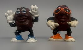 2 VINTAGE Hardees California Raisins 1980s  LOT Toy Figure Figures Grape... - $7.59
