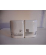 Vintage art deco silver &amp; white ceramic Salt &amp; Pepper Set - $294.67 MXN