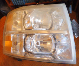 Fits 2007-2014 Chevy Silverado    Headlight Assembly    Right Side - $39.11