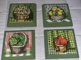 Set of 4 Vintage Toni Evins Marks Plaques Wall Hangings Fruit Vegetable Kitchen - £17.52 GBP