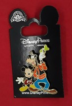 Disney Parks Mickey Mouse &amp; Goofy Pinback Button Disneypins  1 3/8&quot; X 1 3/8&quot; - £9.57 GBP