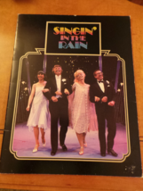 &quot;Singin in the Rain&quot; Tommy Steele London PaladiSouvenir Program w Postcards 1983 - £11.70 GBP
