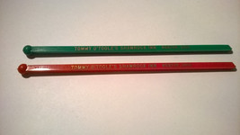 Tommy O&#39;Tooles Shamrock Inn Mentor Ohio 2 Swizzle Sticks Drink Stirrers Red Grn - £8.14 GBP