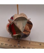 Vintage HANDMADE CHRISTMAS CARD ORNAMENT 2&quot; Ball - $252.22 MXN