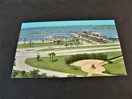  Sarasota, Florida&#39;s Waterfront showing Bird Key in background - Postcard. - £6.11 GBP