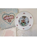 ROYAL DOULTON BONE CHINA COLLECTOR PLATE VALENTINE&#39;S DAY 1980 ENGLAND BOXED - $20.10 CAD