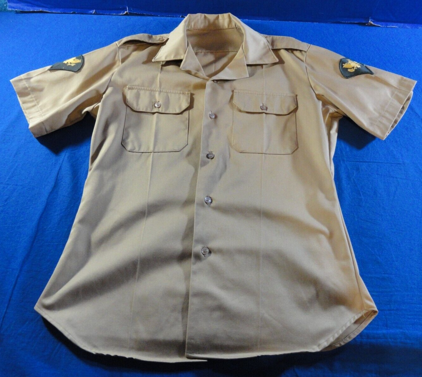 1975 US ARMY TAN 445 SHORT SLEEVE DURABLE PRESS SERVICE DRESS SHIRT 38X29 - $27.08