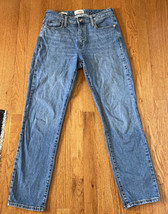 Universal Thread High Rise Slim Straight Jeans Women&#39;s 4/27 Reg light blue - $14.82