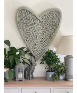 Hand Painted Large Country Sage Wicker Heart - 85cm - €173,05 EUR Hand Painted Large Country Sage Wicker Heart - 85cm - €173,05 EUR