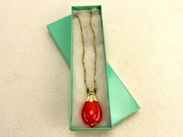 Sarah Coventry Red Tulip Necklace, Gold Tone Tube Links, Vintage, #JWL-203 - £15.33 GBP