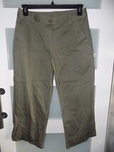 Fashion Bug  Olive Green Cuffed Capris Size 12 Women's NEW - $25.20