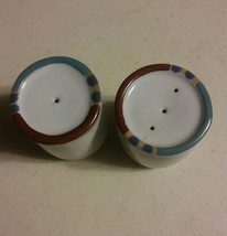 036 Set of Ceramice Salt &amp; Pepper Shakers S&amp;P White Body Blue &amp; Brown Rim - £8.04 GBP