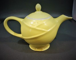Vintage Hall Canary Yellow Teapot with Lid Made in USA, 7&quot; Tall, 10&quot; Wide - £31.14 GBP