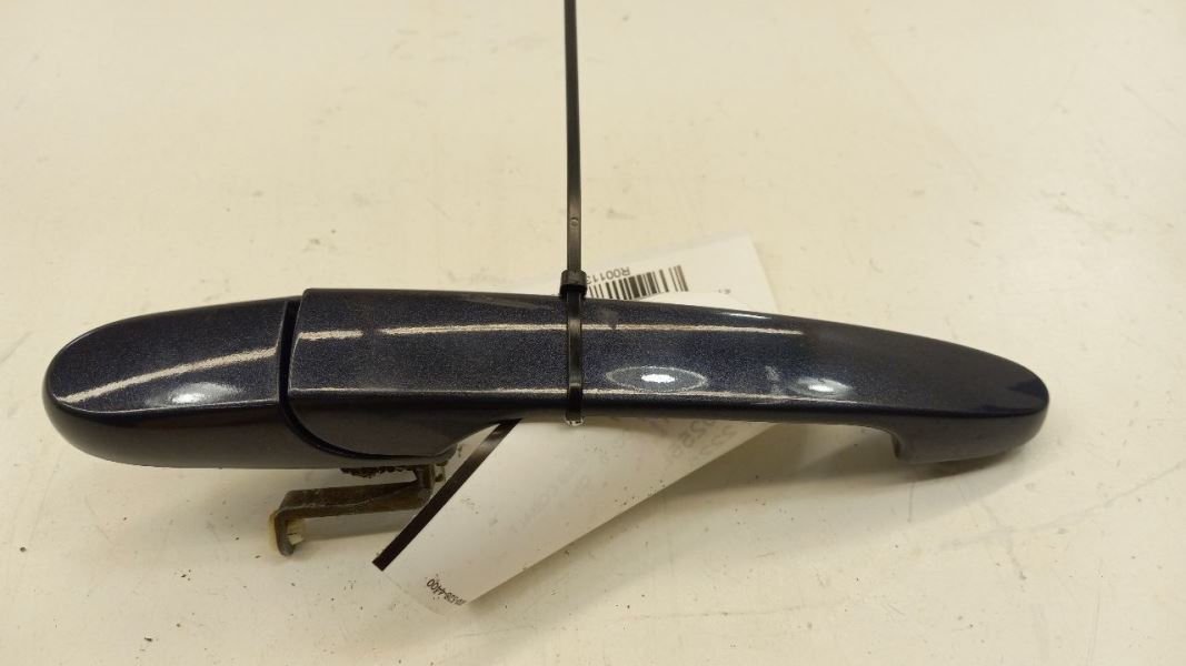 Left Rear Back Door Handle Exterior Outside Body Colored 07-10 Cobalt - $39.79