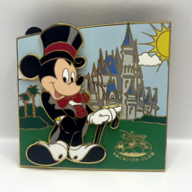 Disney Vacation Club 2006 Exclusive Pin LE /5000 Mickey Mouse &amp; Castle - £11.64 GBP
