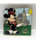 Disney Vacation Club 2006 Exclusive Pin LE /5000 Mickey Mouse &amp; Castle - £11.64 GBP