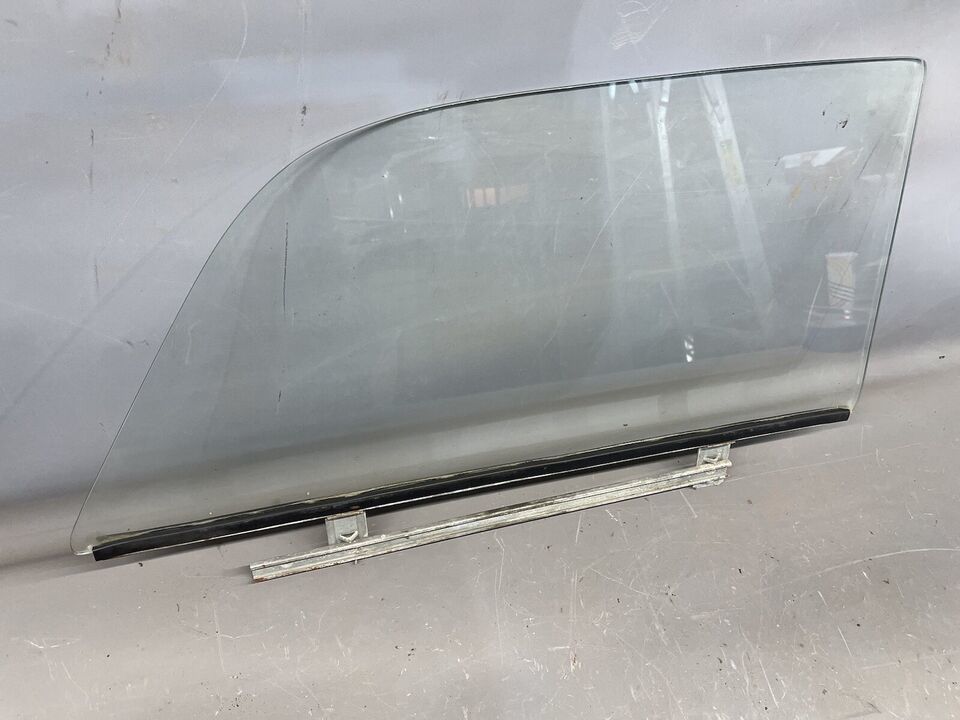 1961-1964 Chevy Impala 4 Door Sedan Window Glass Side Biscayne Belair Wagon - $116.15