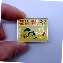 Vintage 1987 Great Lakes Grand Prix Button Red White Blue SCAA - $278.66 MXN