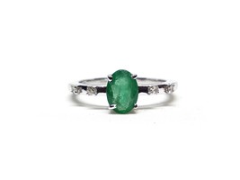 Solitaire Emerald Diamond Accent Ring Sterling Silver Emerald Birthstone Ring - £45.07 GBP