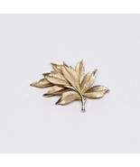 Trifari Brushed Gold Tone Stacked Layered Leaf Pin Brooch - $219.11 MXN
