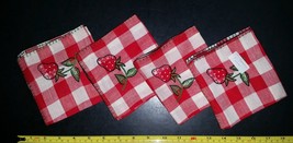 4 Vintage Strawberry and Gingham Napkins 10 by 10.5 inches - £7.96 GBP