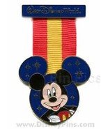 Disney Mickey Mouse Military Replica Medal Walt Disney World pin - £7.71 GBP
