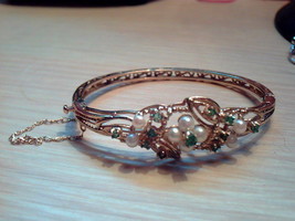 Vintage Beautiful 9 K Gold Pearl &amp; Emerald Ornate Flower Bangle - £1,229.94 GBP