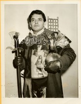 UNKNOWN Knight  - Actor TV Publicity Promo Original PHOTO - £7.96 GBP