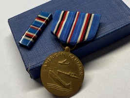 WWII, AMERICAN CAMPAIGN MEDAL, WITH MATCHING WOLF BROWN RIBBON, U.S. MINT - £19.75 GBP