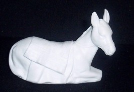 Avon Nativity White Porcelain Collectible DONKEY Figure Mint - £7.84 GBP