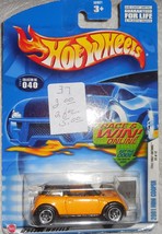Hot Wheels 2002 MattelWheels Collect #040 &quot;2001 Mini Cooper&quot; Mint Car On Card - £2.35 GBP