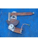 1977 COUGAR LEFT DOOR WINDOW REGULATOR &amp; LIFT MOTOR OEM USED ORIG MERCUR... - $4,158.32 MXN