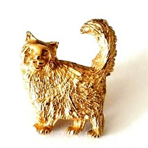 Vintage Small Kitten Fluffy Cat Gold Tone Lapel Pin Tie Tack Animal Jewelry - £7.46 GBP