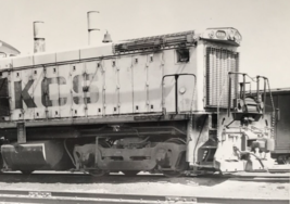 Kansas City Southern Railway KCS #4334 SW1500 Electromotive Train Photo ... - £7.42 GBP