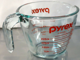 Pyrex Aqua Glass 1 Cup 8 Oz 250 Ml Red Letter - Measuring Cup - £13.07 GBP