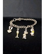 1960s Child&#39;s Looney Tunes Characters Charm Bracelet, Tweety, Bugs Bunny ++ - $231.69 MXN