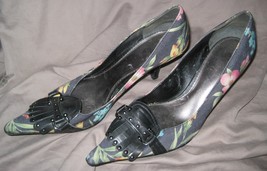 Vintage Ladies WOMEN&#39;S NINE WEST Floral Pattern Pointed Toe High Heels Sz 8 1/2M - £23.97 GBP