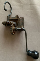 Antique 1902 E. Hilker Chicago Cast Iron Mop Head Mechanism - £3.24 GBP
