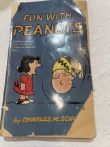 Fun With PEANUTS-BY Charles SCHULTZ- Fawcett Crest BOOK-AUGUST 1969 Vintage - £2.39 GBP