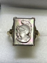 Art Deco (ca. 1920) 14K Yellow Gold Carved Abalone Roman Soldier&#39;s Ring (Size 7) - £304.51 GBP
