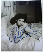 Catherine Zeta Jones Autographed Signed Glossy 8x10 Photo - $1,208.83 MXN